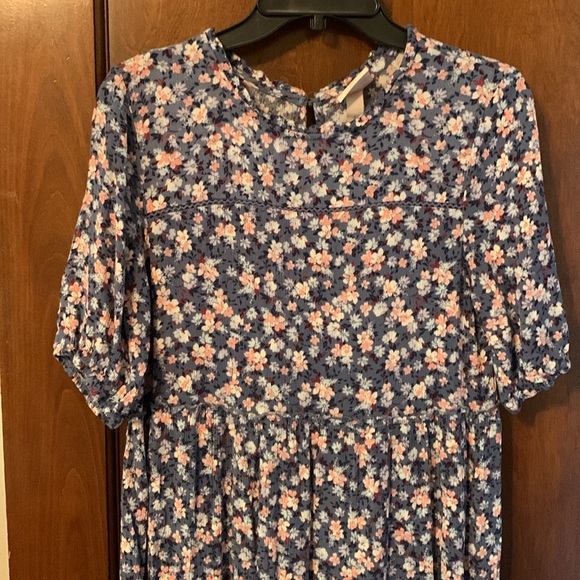 Knox Rose floral tiered mini dress - has small flaws on bottom tier 😍😍😍 - Picture 4 of 12